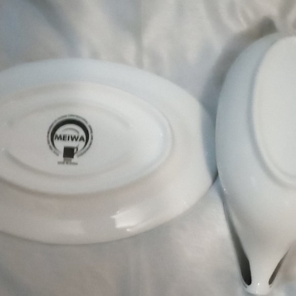 Meiwa mew8 gravy boat bowl and plate pink flowers on black band smooth - Picture 6 of 8